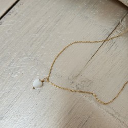 Collier en or 14 carats qui ne s'oxyde pas, pendentif cœur nacre fait main.