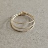 Bijou de créateur bague trois rangs or scintillant résistant à l'eau