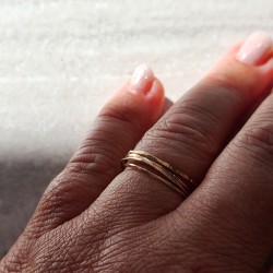 Bague martelée 4 tours Gold Filled 14K | Éclats Nomades