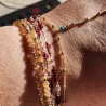 Collier Blossom Halo Champagne porté en bracelet multirang